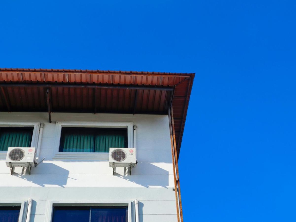 Airbest Gemtree Lampang Hotel エクステリア 写真