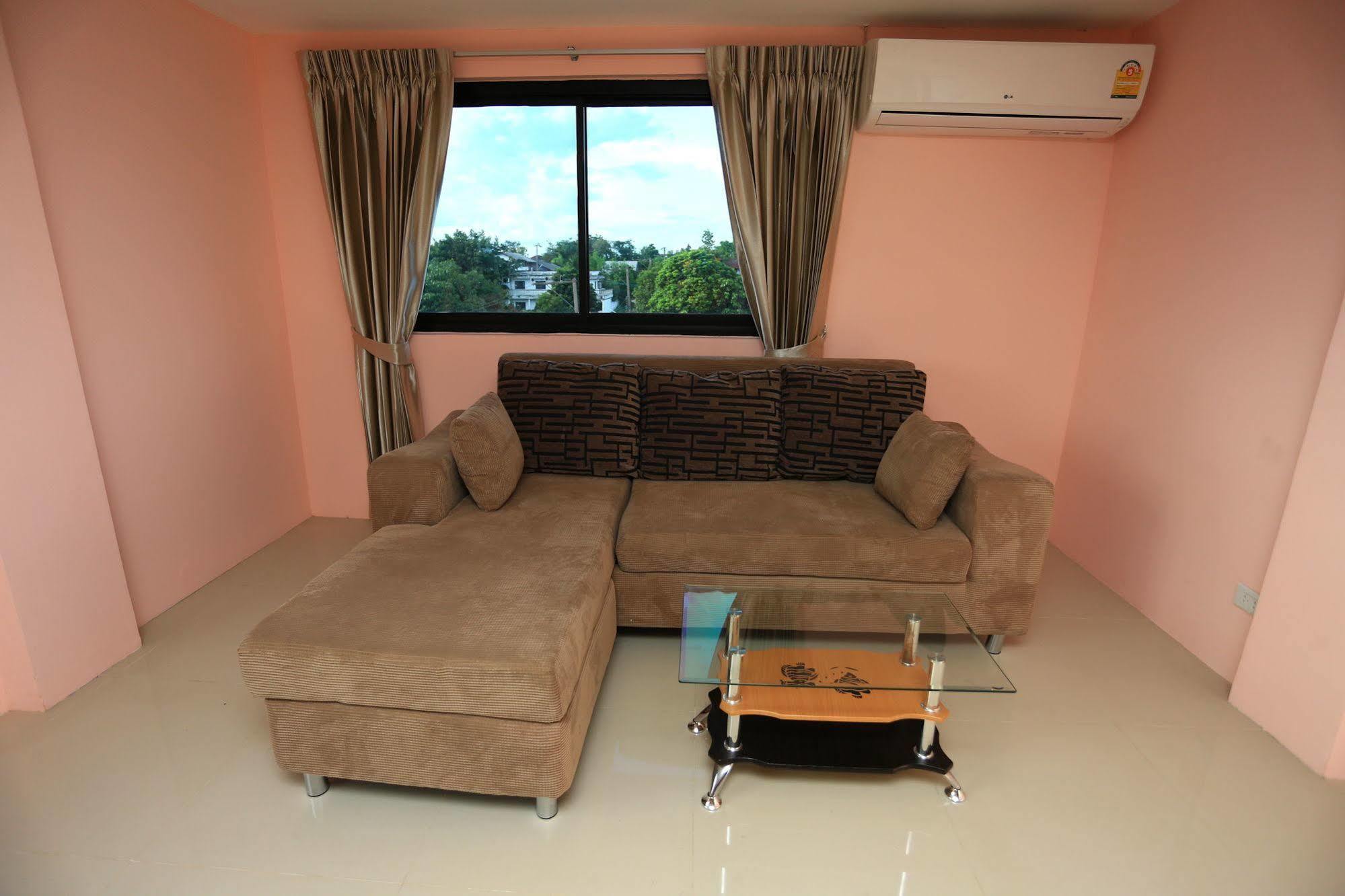 Airbest Gemtree Lampang Hotel エクステリア 写真