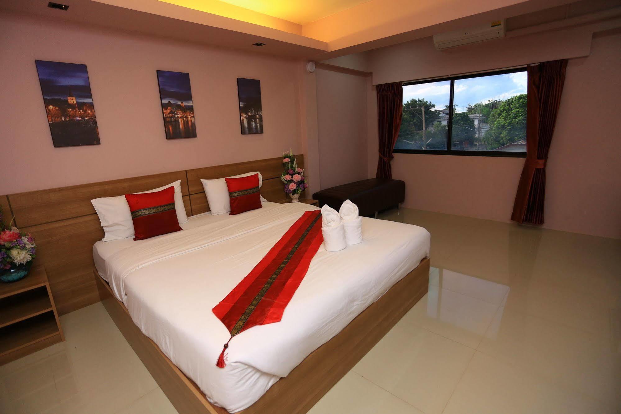 Airbest Gemtree Lampang Hotel エクステリア 写真